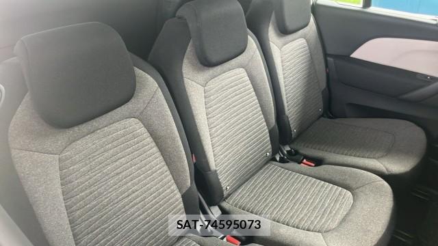 Citroen C4 2019-08 8874411-6