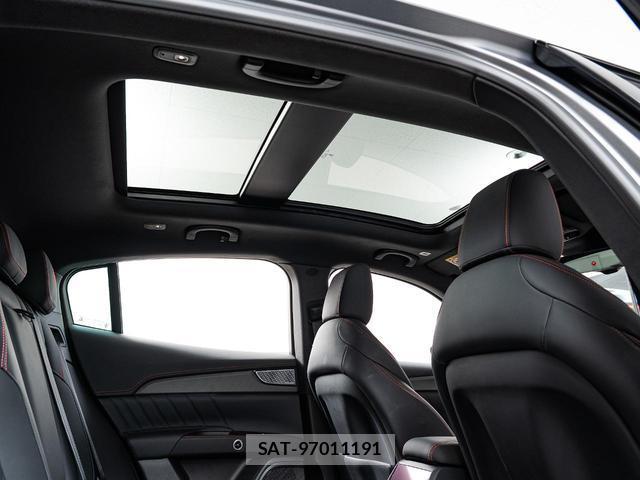 Maserati Grecale 2023-12 8874279-6