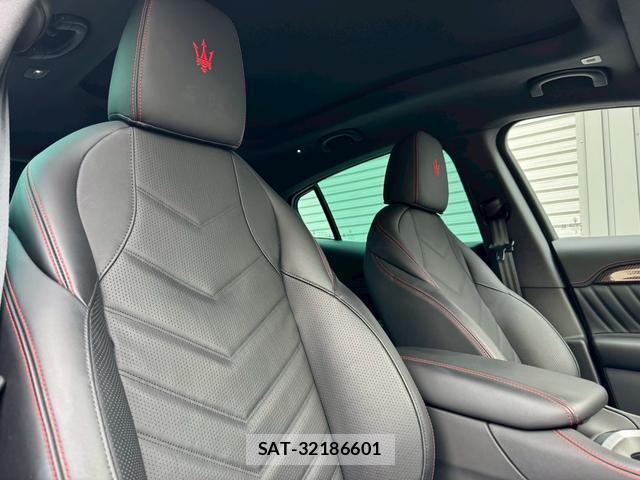 Maserati Grecale 2023-08 8875844-17