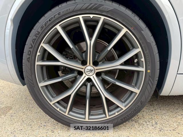 Maserati Grecale 2023-08 8875844-9
