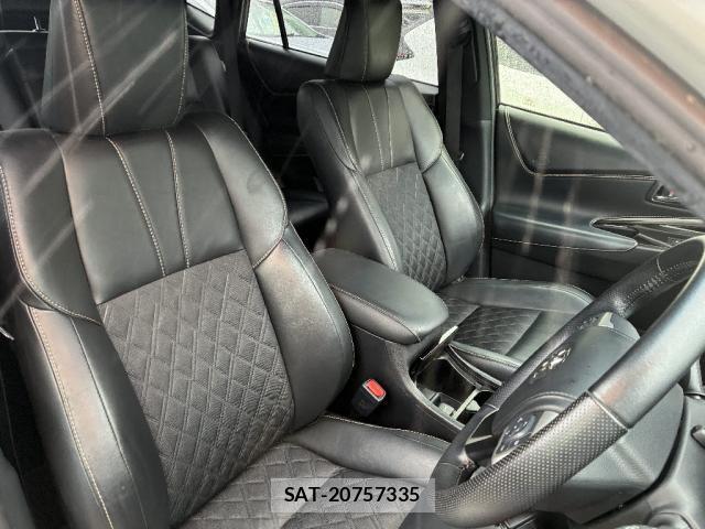 Toyota HARRIER HYBRID 2017-10 8873766-3