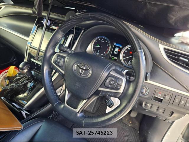 Toyota HARRIER 2017-09 8873079-7