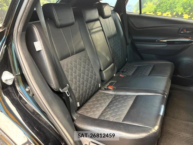 Toyota HARRIER 2017-11 8873713-8