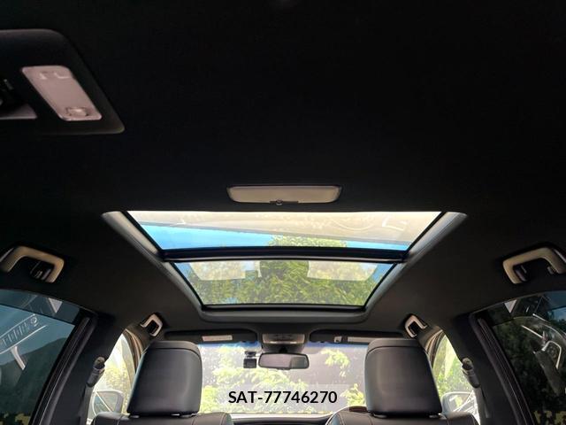 Toyota HARRIER 2016-11 8873722-4