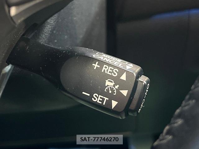 Toyota HARRIER 2016-11 8873722-5