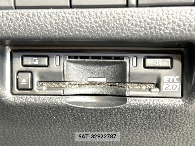 Toyota HARRIER 2025-04 8873798-5