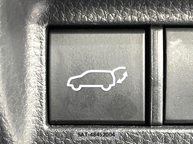 Toyota HARRIER 2022-04 8873957-6