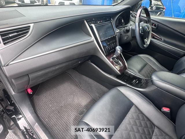 Toyota HARRIER 2016-10 8873974-9