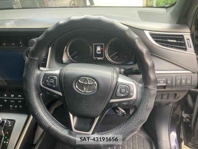 Toyota HARRIER 2018-11 8874308-8