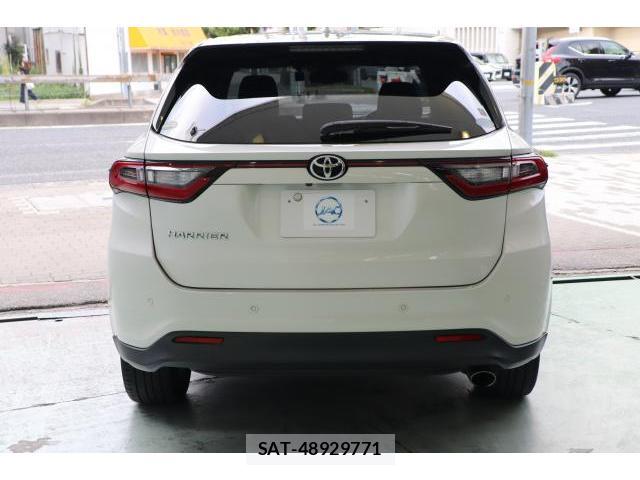 Toyota HARRIER 2017-10 8874939-2