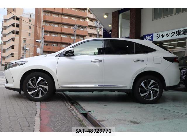 Toyota HARRIER 2017-10 8874939-5