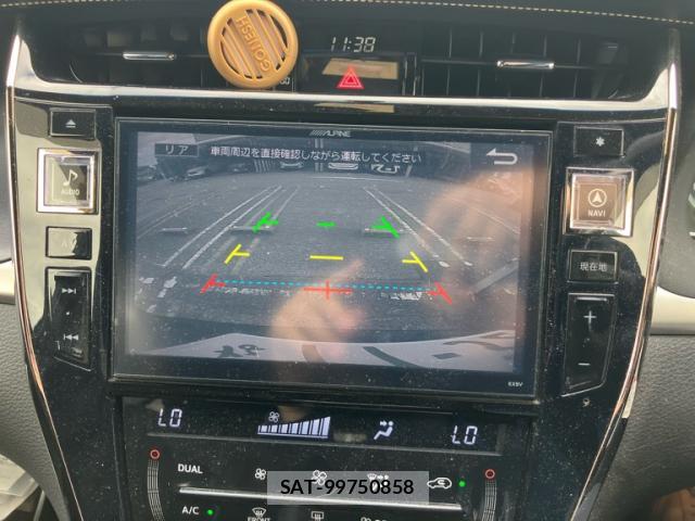 Toyota HARRIER 2017-03 8875021-19