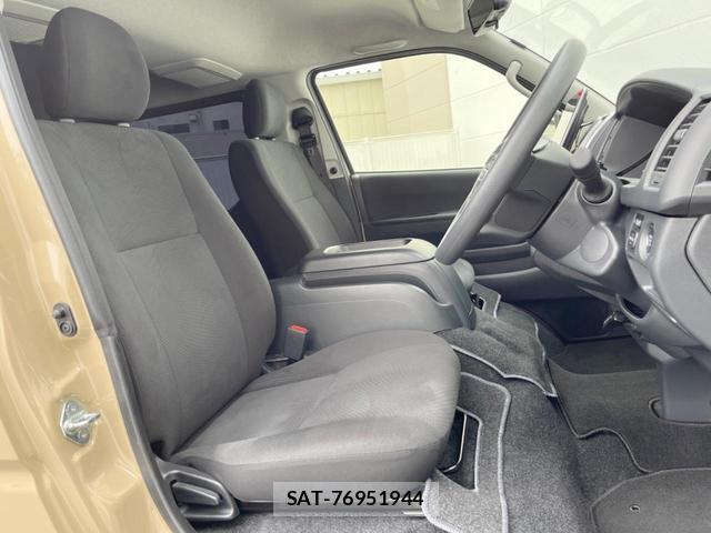 Toyota HIACE VAN 2025-12 8872634-6