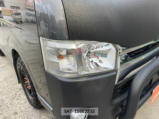 Toyota HIACE VAN 2015-12 8872691-15