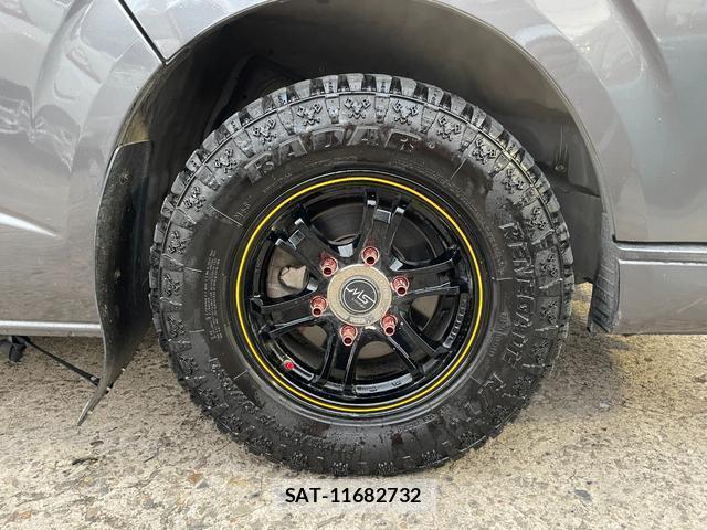 Toyota HIACE VAN 2015-12 8872691-9