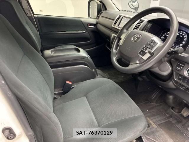 Toyota HIACE VAN 2021-07 8872808-3