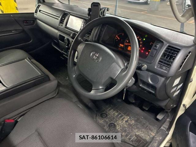 Toyota HIACE VAN 2016-11 8872809-3