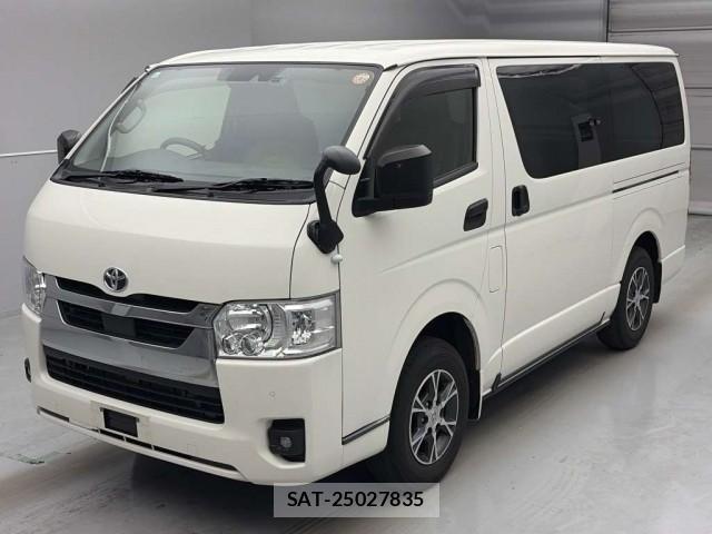 Toyota HIACE VAN 2023-08 8872810-0