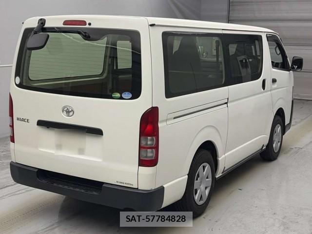Toyota HIACE VAN 2018-07 8872813-1