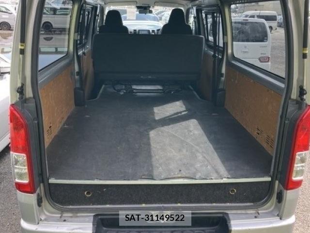 Toyota HIACE VAN 2019-09 8872824-2