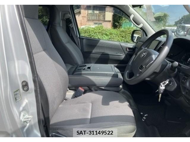 Toyota HIACE VAN 2019-09 8872824-3