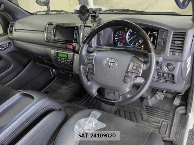 Toyota HIACE VAN 2021-04 8872830-3