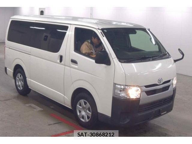 Toyota HIACE VAN 2021-09 8872831-0