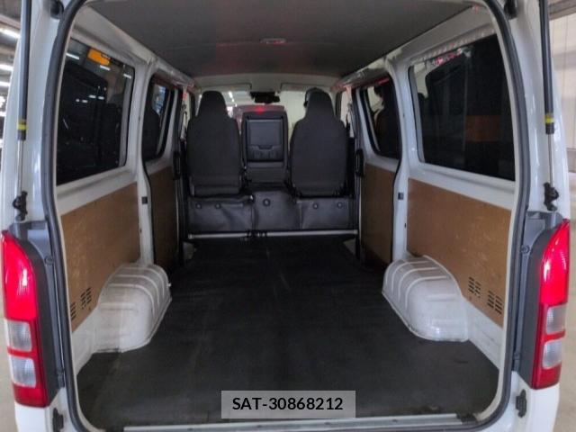 Toyota HIACE VAN 2021-09 8872831-2