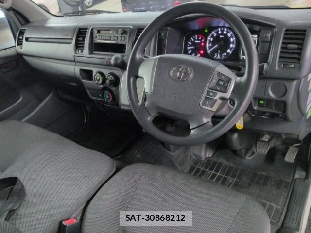 Toyota HIACE VAN 2021-09 8872831-3