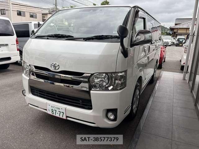 Toyota HIACE VAN 2018-04 8873008-1