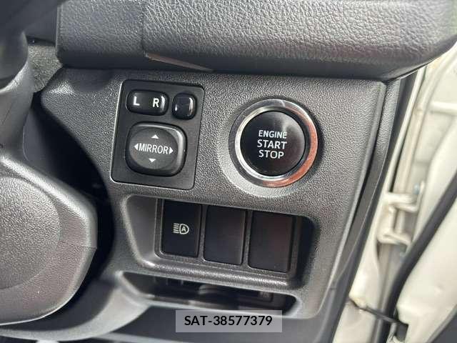 Toyota HIACE VAN 2018-04 8873008-15