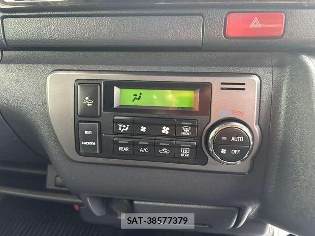 Toyota HIACE VAN 2018-04 8873008-18