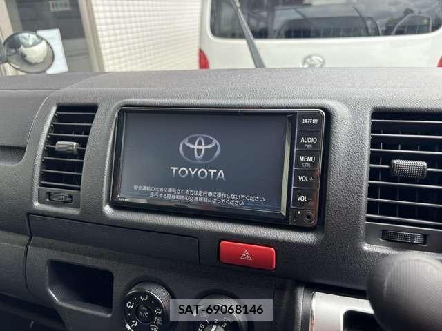 Toyota HIACE VAN 2019-02 8873009-10