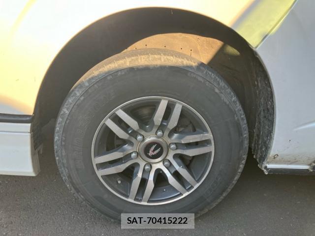 Toyota HIACE VAN 2021-04 8873431-10