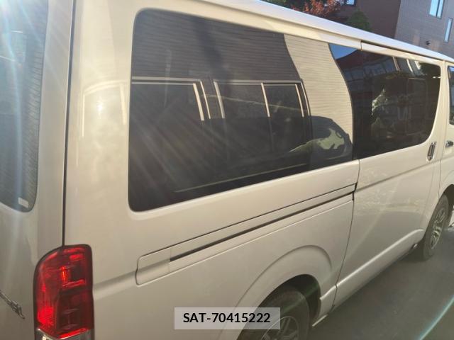 Toyota HIACE VAN 2021-04 8873431-2