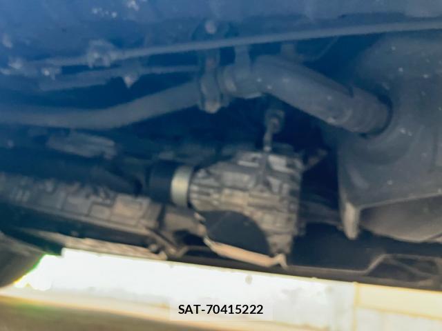 Toyota HIACE VAN 2021-04 8873431-5