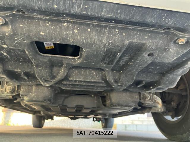 Toyota HIACE VAN 2021-04 8873431-6