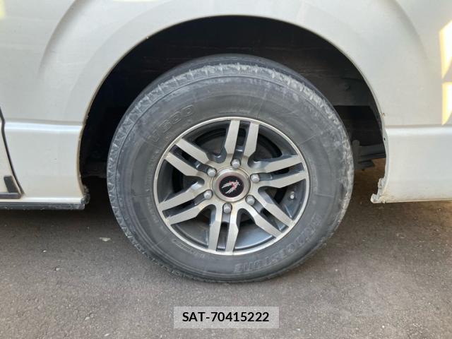 Toyota HIACE VAN 2021-04 8873431-9