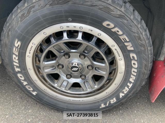 Toyota HIACE VAN 2023-07 8873476-17