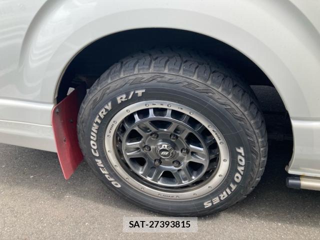 Toyota HIACE VAN 2023-07 8873476-3
