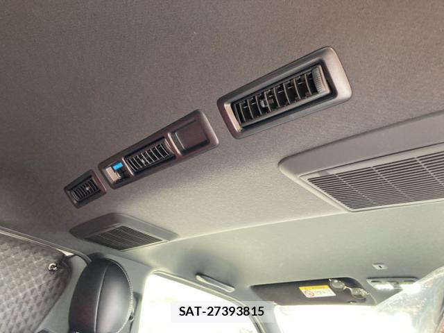 Toyota HIACE VAN 2023-07 8873476-7
