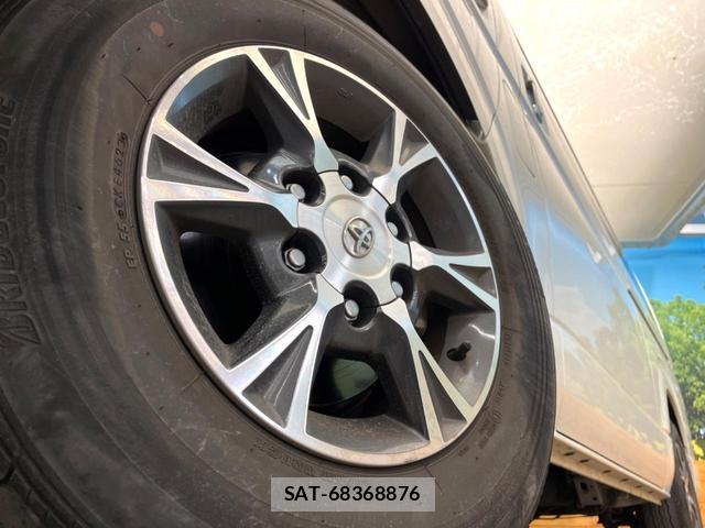 Toyota HIACE VAN 2024-01 8873723-12