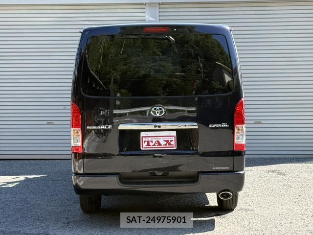 Toyota HIACE VAN 2019-12 8874058-12
