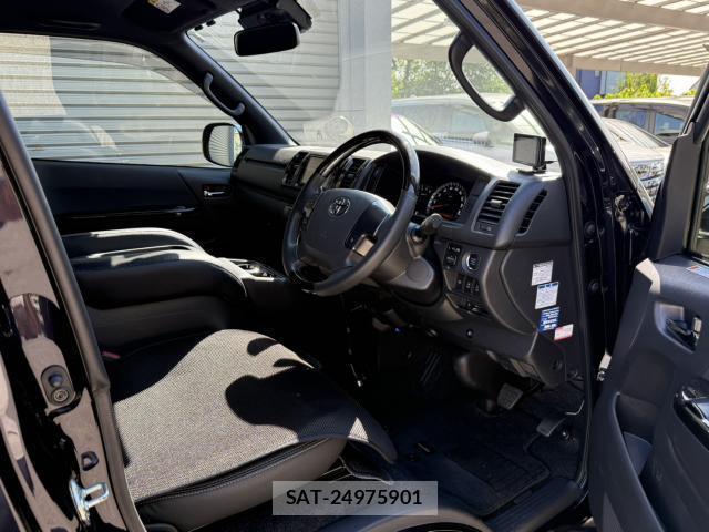 Toyota HIACE VAN 2019-12 8874058-13