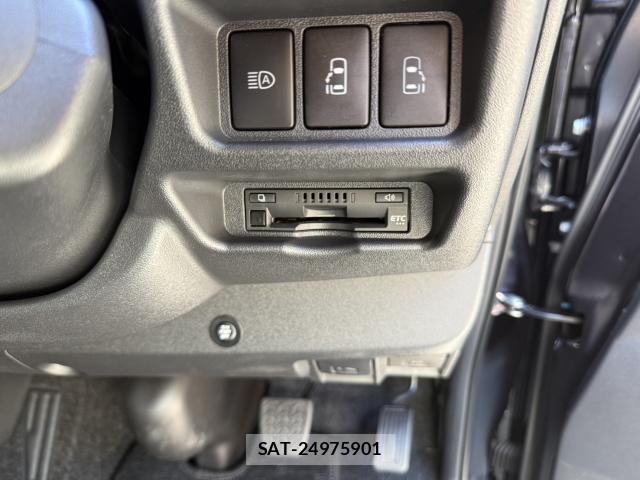 Toyota HIACE VAN 2019-12 8874058-16