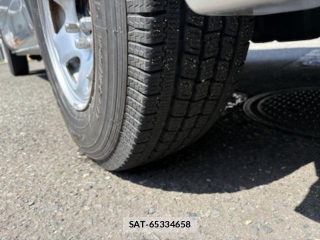Toyota HIACE VAN 2008-10 8874134-13