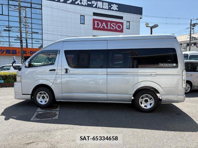 Toyota HIACE VAN 2008-10 8874134-14