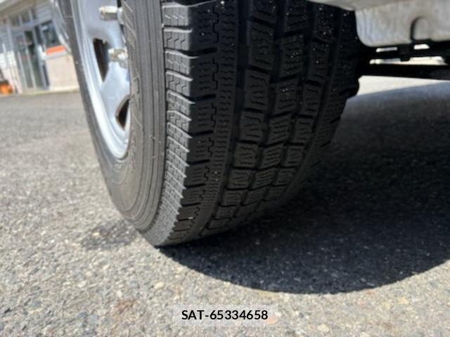 Toyota HIACE VAN 2008-10 8874134-16