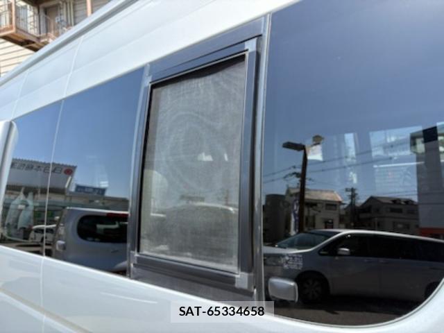 Toyota HIACE VAN 2008-10 8874134-17