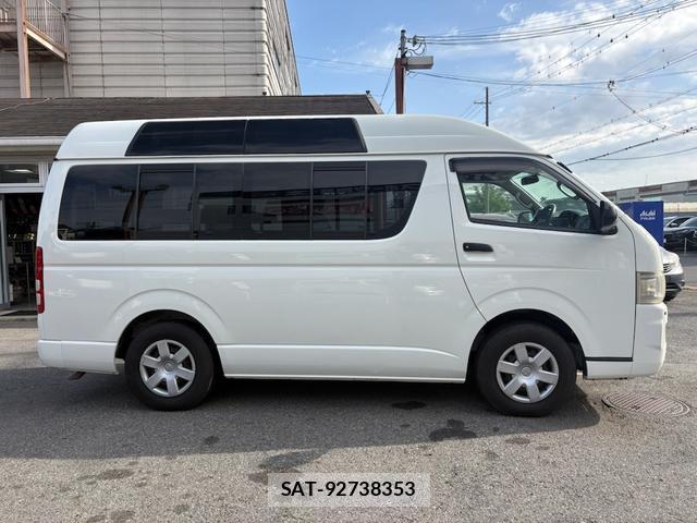 Toyota HIACE VAN 2008-09 8874135-2